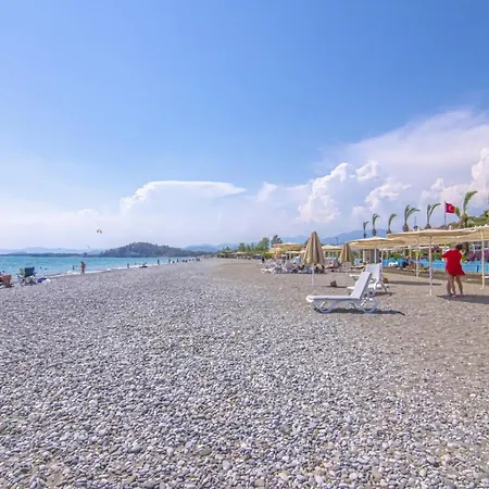 Sunset Beach Club Aqualettings Seashell 13 페티예