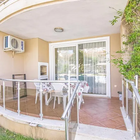 Sunset Beach Club Aqualettings Seashell 13 Apartman *